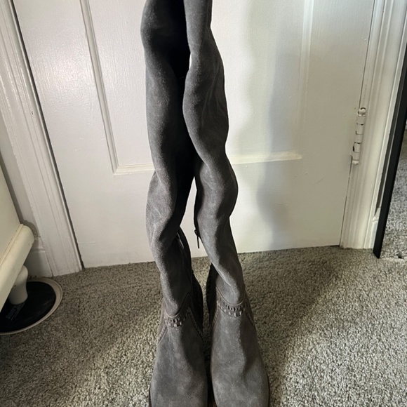 NEW Vince Camuto Madolee Over the Knee Taupe Suede Boots - W10 - Picture 9 of 10